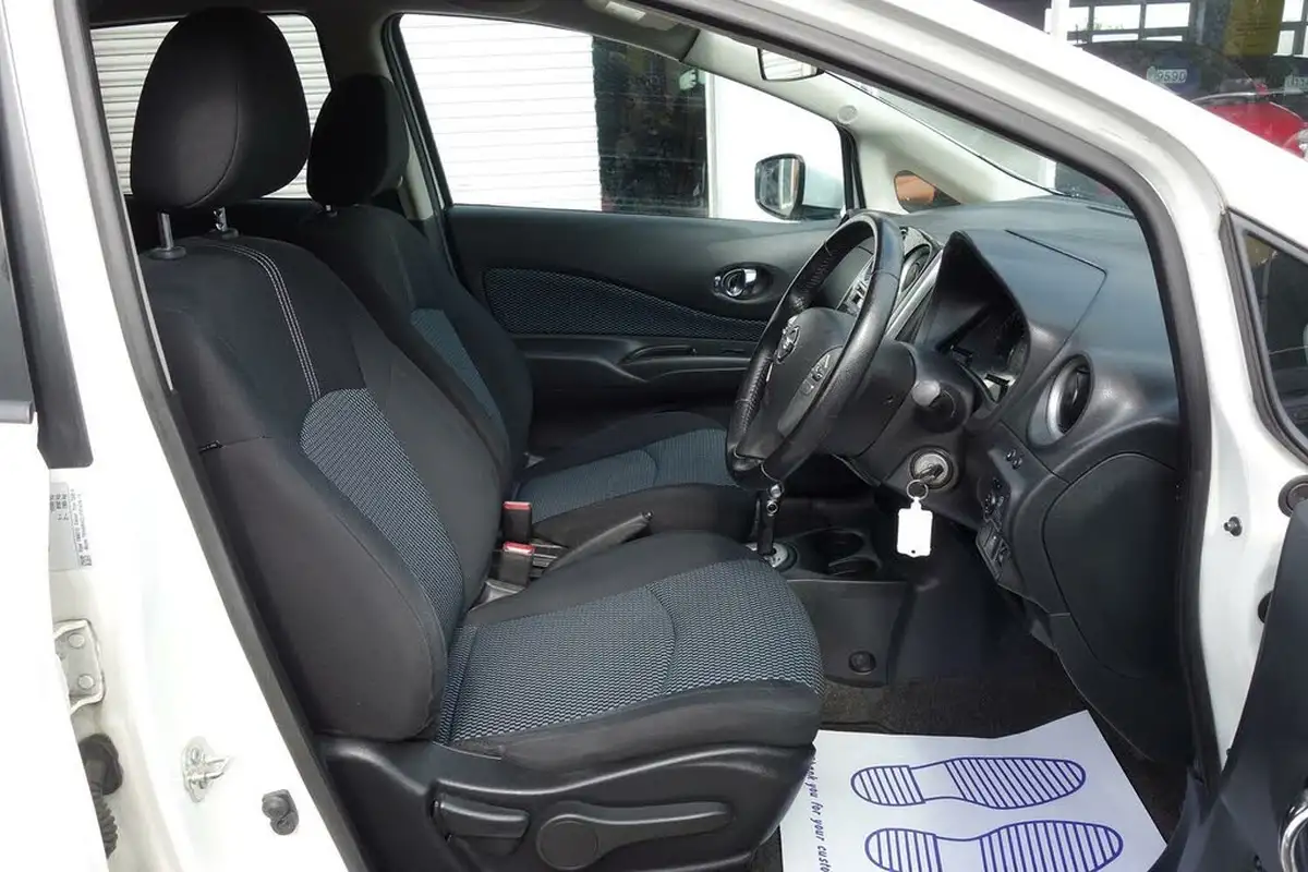 2014-nissan-note-12-acenta-premium-dig-s-98ps-cvt-big-13