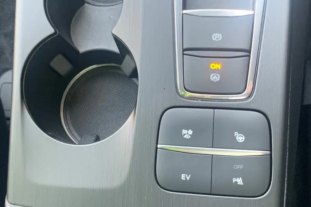 2024-ford-kuga-25t-st-line-x-edition-225ps-phev-big-32