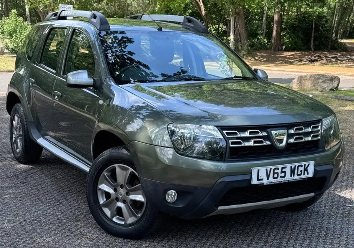 2015-dacia-duster-15d-laureate-107bhp-big-0