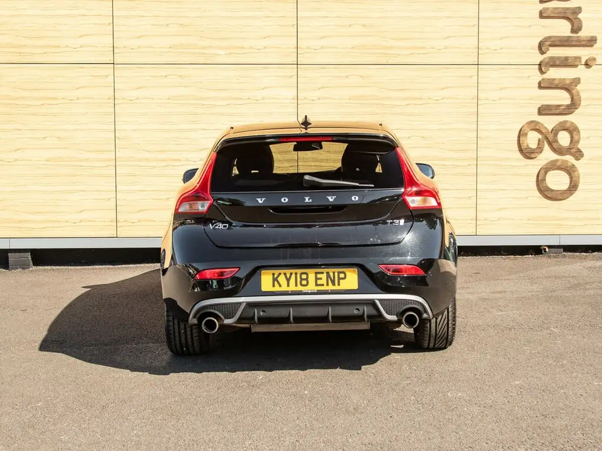 2017-volvo-v40-20-t3-r-design-pro-big-5