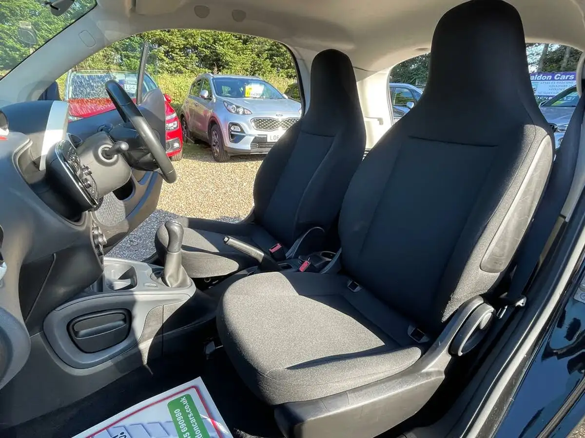 2018-smart-fortwo-10-pure-70bhp-big-18