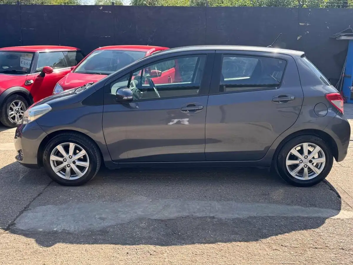 2013-toyota-yaris-133-tr-vvt-i-5d-big-5