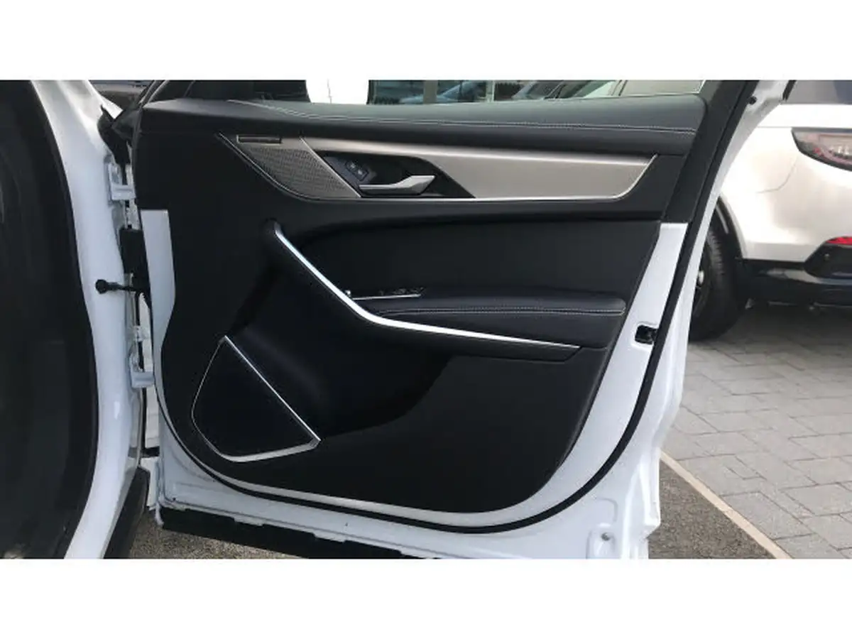 2024-jaguar-f-pace-20-d200-r-dynamic-s-big-24