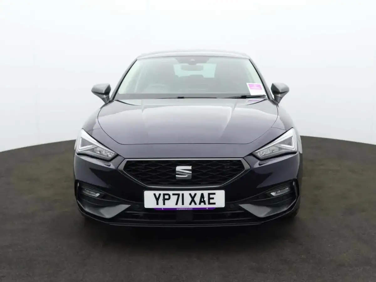 2021-seat-leon-14-e-hybrid-fr-hatchback-big-1