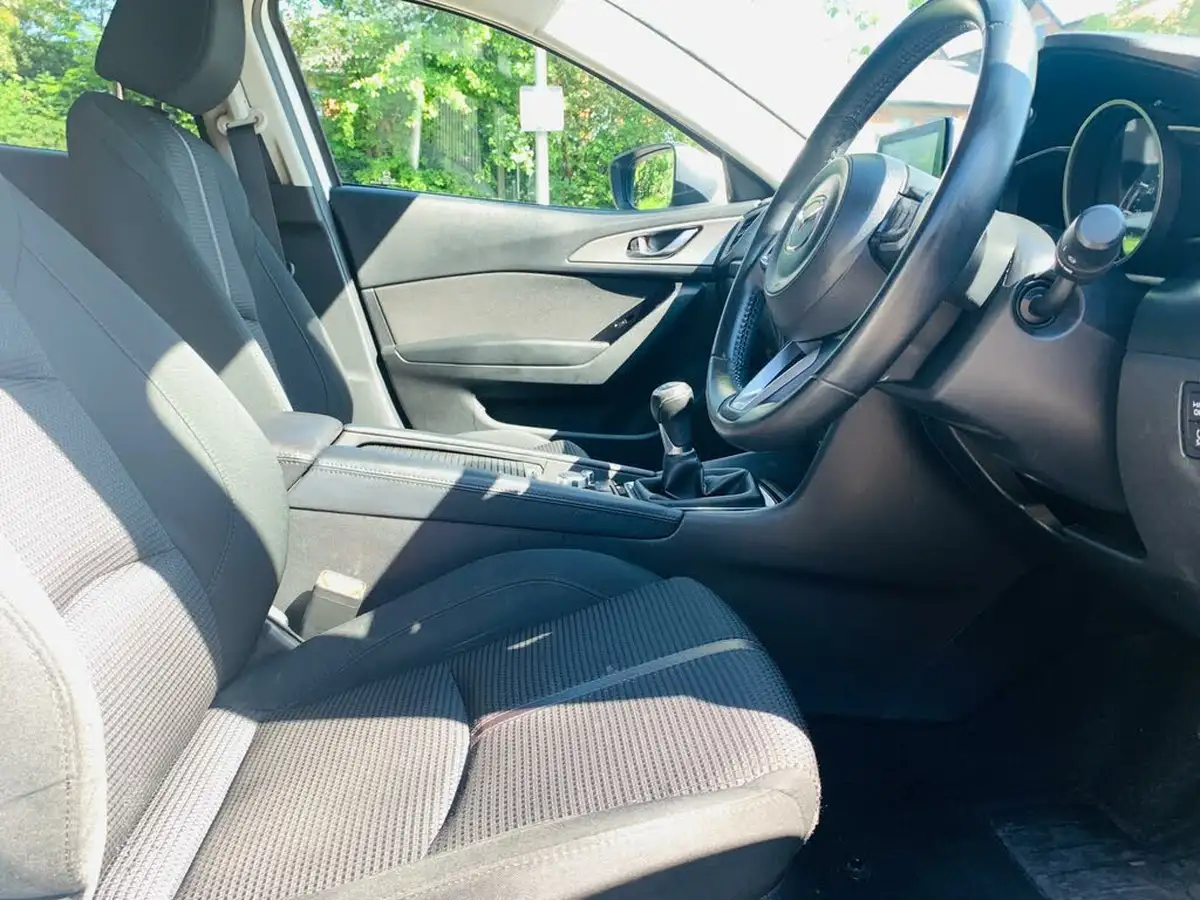 2017-mazda-mazda3-15td-se-l-nav-hatchback-5d-big-16