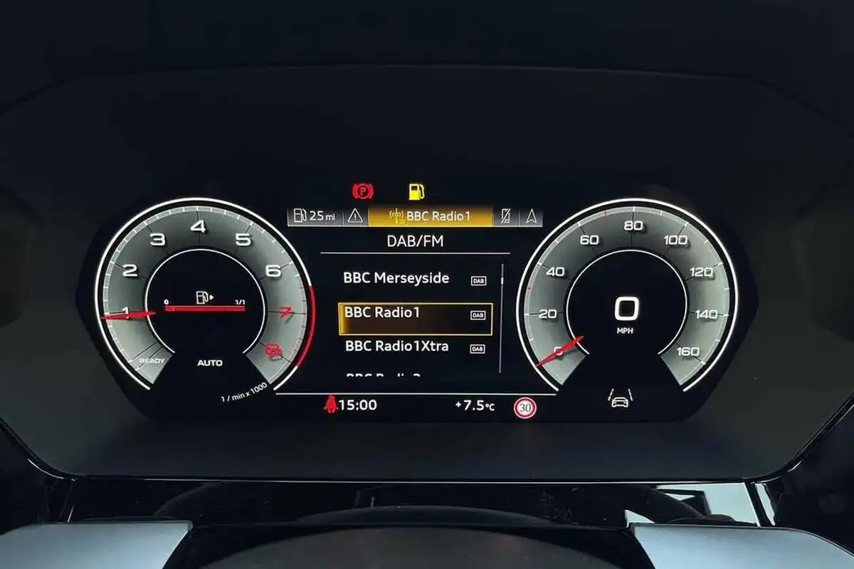 2025-audi-a3-15-30-tfsi-s-line-saloon-4d-big-43