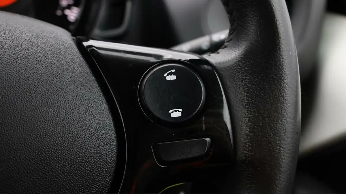 2020-citroen-c1-10-vti-flair-ss-5d-big-22