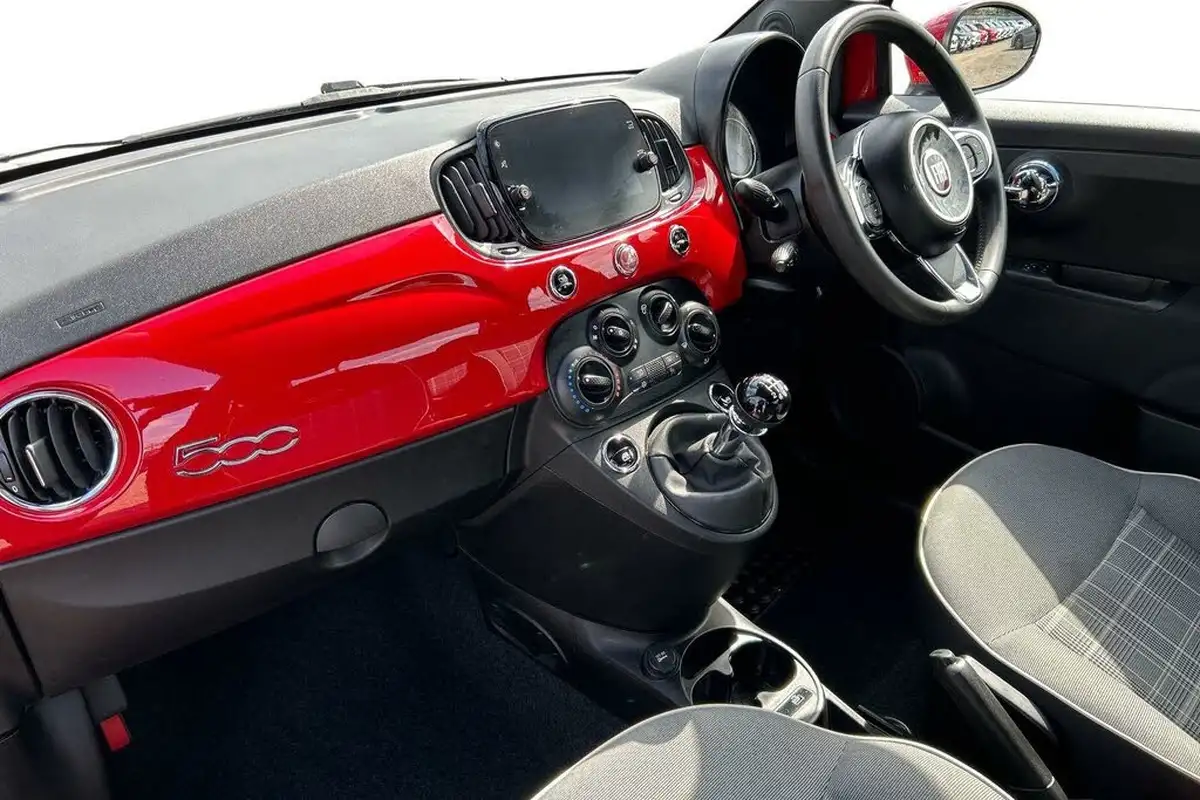2020-fiat-500-10-lounge-big-5