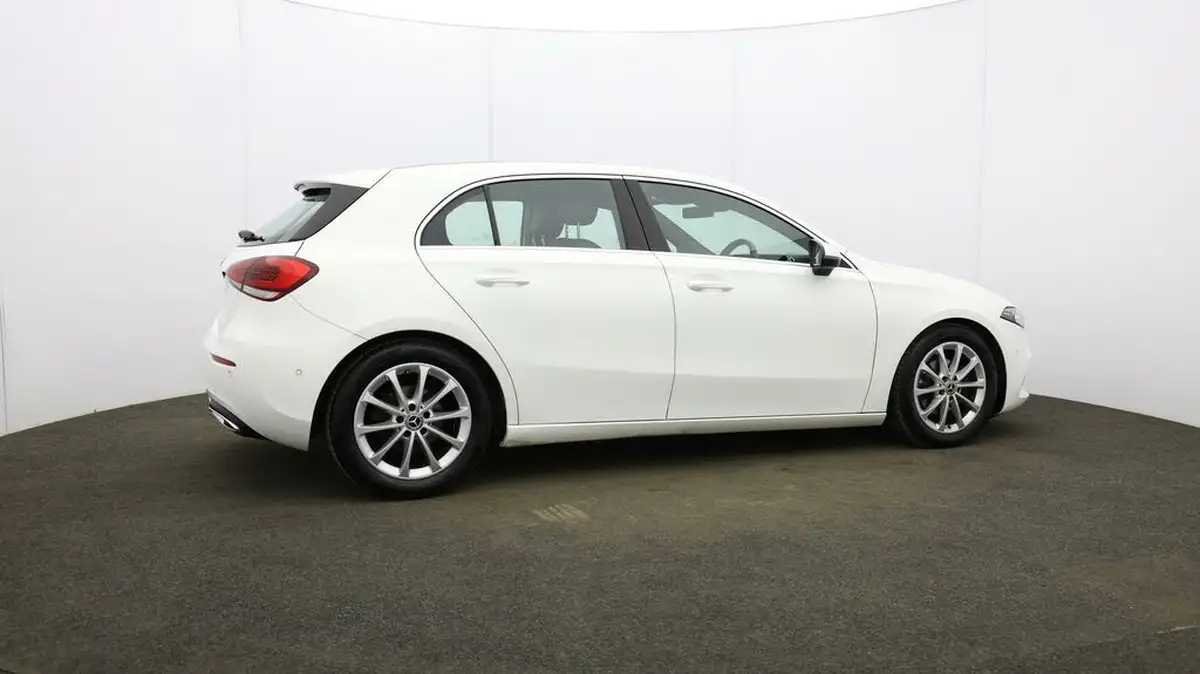 2018-mercedes-benz-a-class-15d-a180d-sport-116ps-executivess-hatchback-5d-7g-dct-big-47