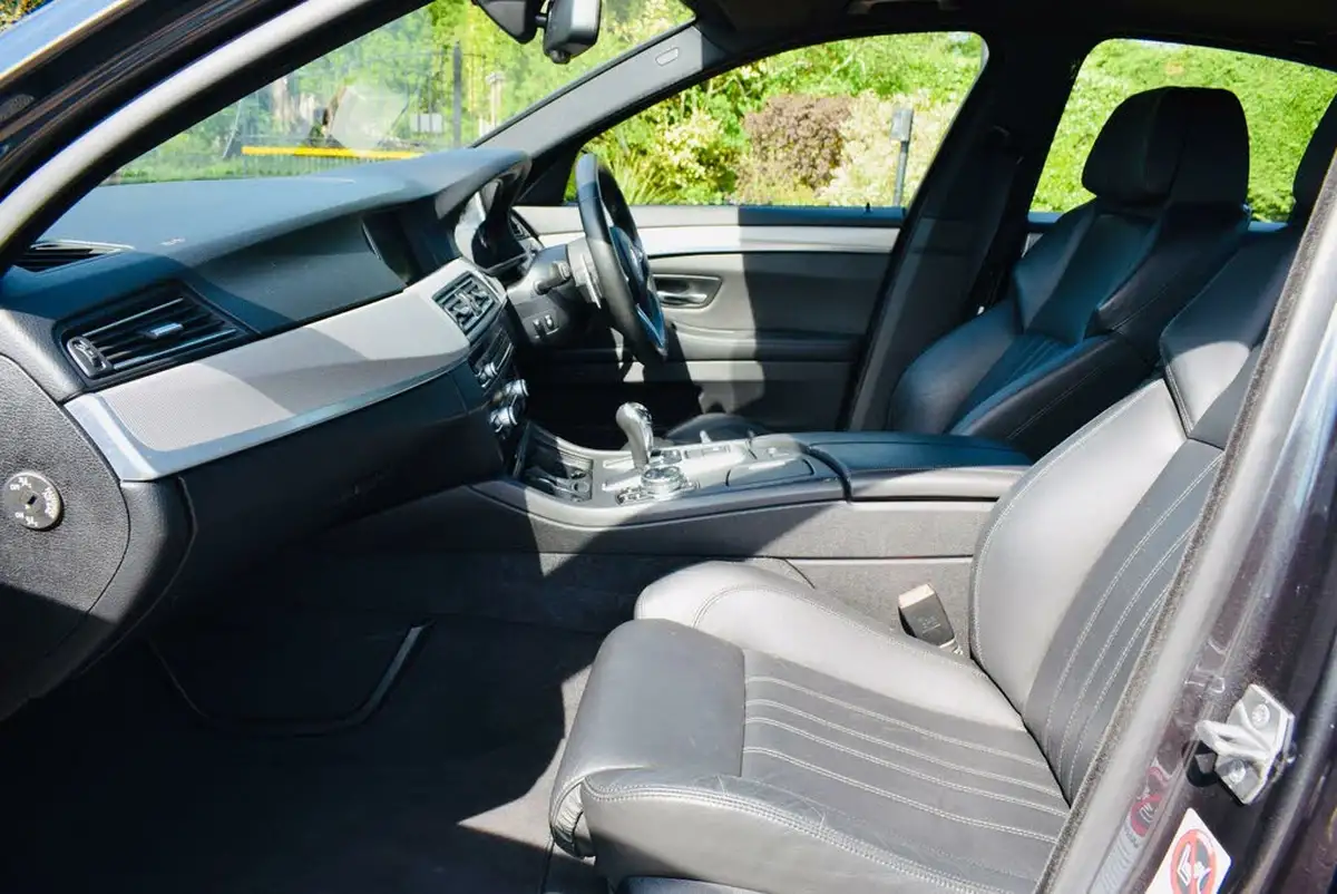 2014-bmw-5-series-44-m5-big-18