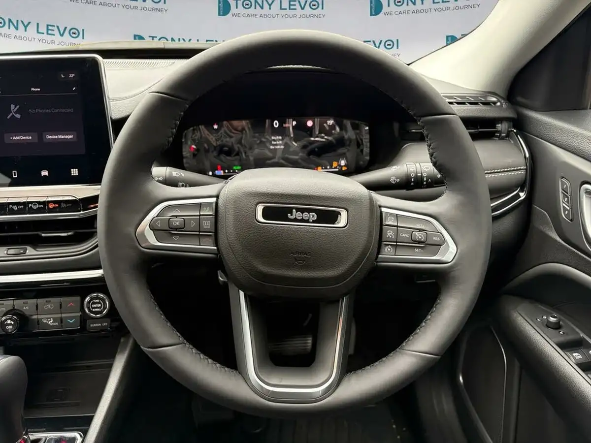 2025-jeep-compass-15-altitude-big-11
