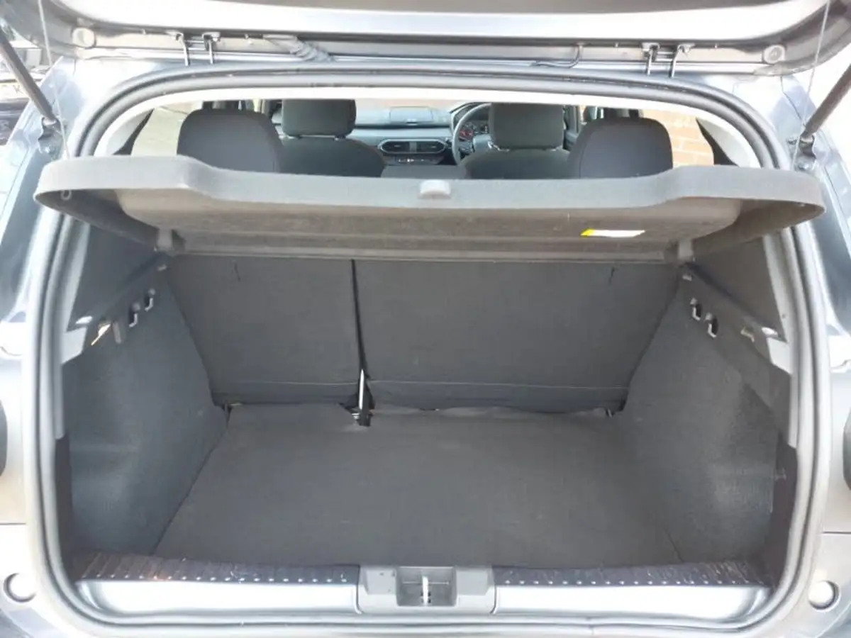 2022-dacia-sandero-10-sce-essential-big-7