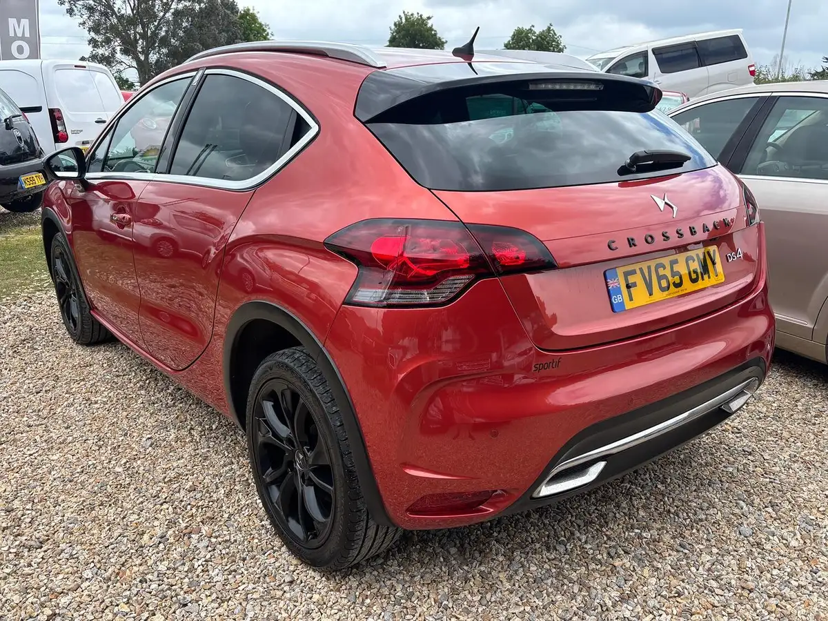 2015-ds-ds-4-16bluehdi-crossback-big-8