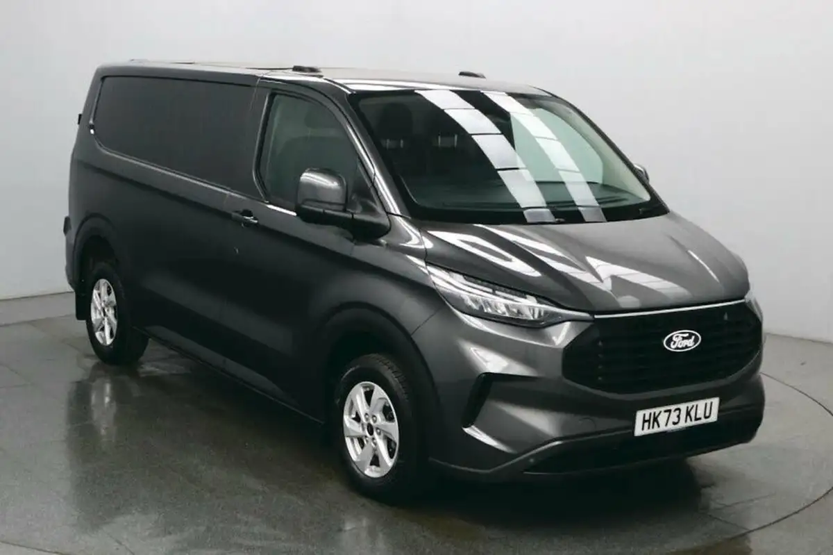 2023-ford-transit-custom-20tdci-320-l1h1-limited-136pseu6e-panel-van-1996cc-auto-big-9