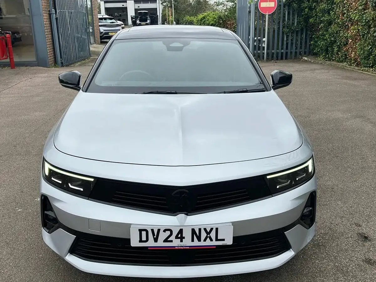 2024-vauxhall-astra-12-turbo-ultimate-130ps-hatchback-big-7