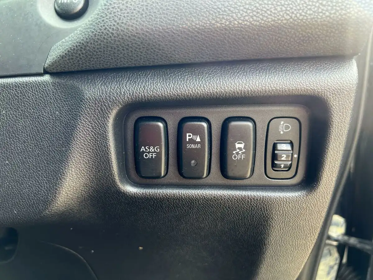 2011-mitsubishi-asx-16-4-big-22