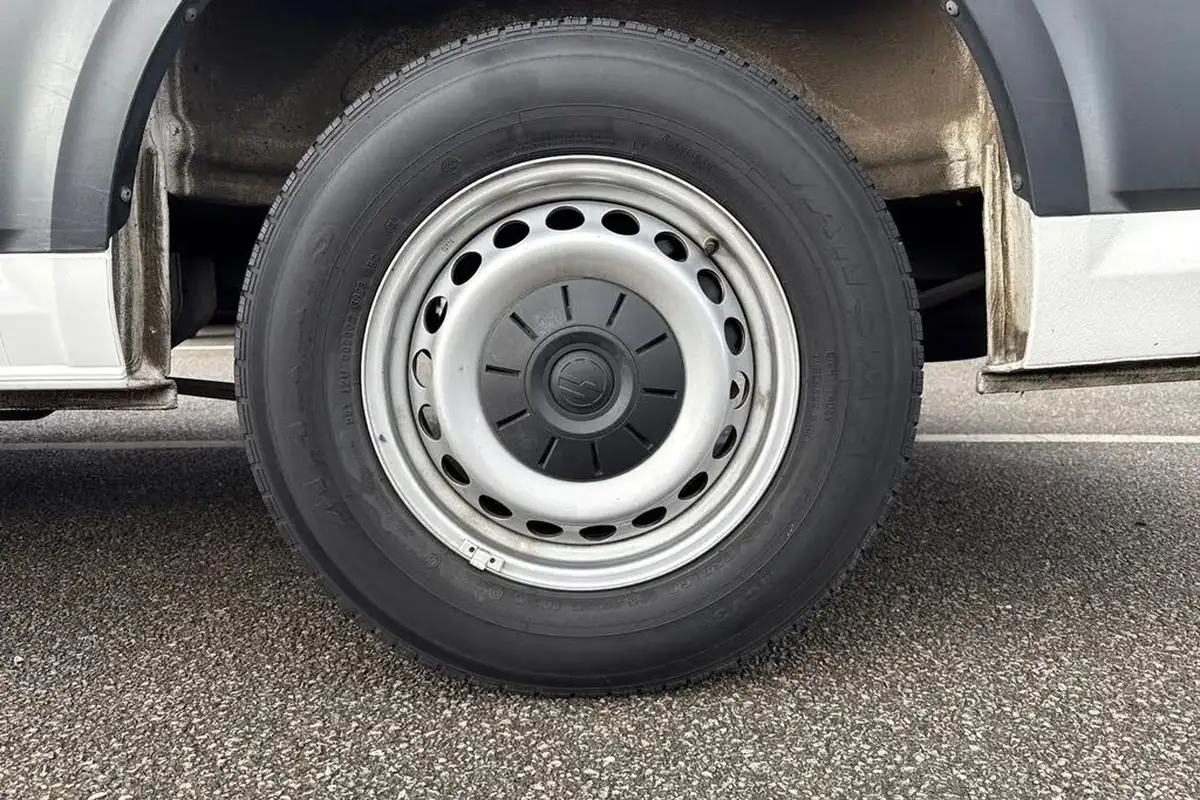2024-volkswagen-crafter-big-10