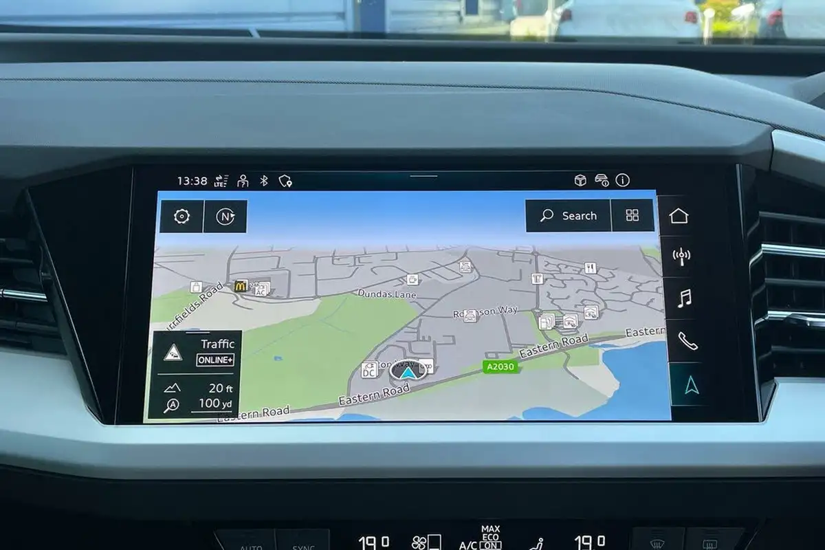 2023-audi-q4-e-tron-40e-sport-station-wagon-big-3