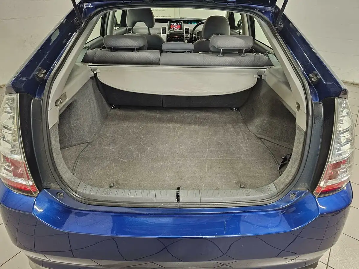 2008-toyota-prius-15-vvt-i-t-spirit-big-12