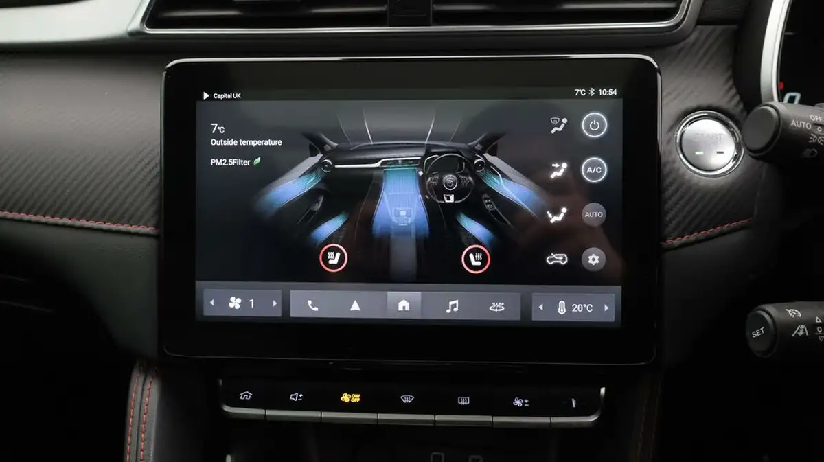 2022-mg-zs-suv-e-trophy-ev-176ps-big-12
