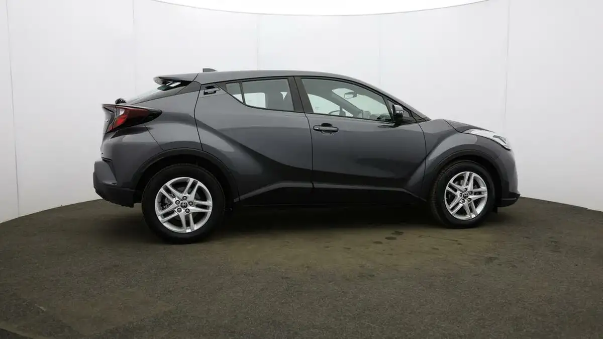 2022-toyota-c-hr-18-vvt-i-icon-big-53