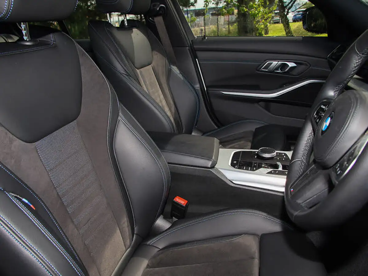 2023-bmw-3-series-20-320i-m-sport-saloon-4d-big-10