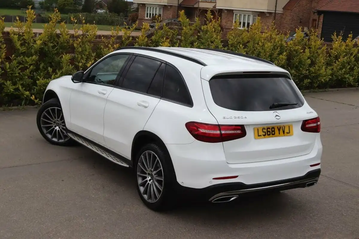 2018-mercedes-benz-glc-class-21d-glc250d-amg-line-ss-station-wagon-5d-big-21