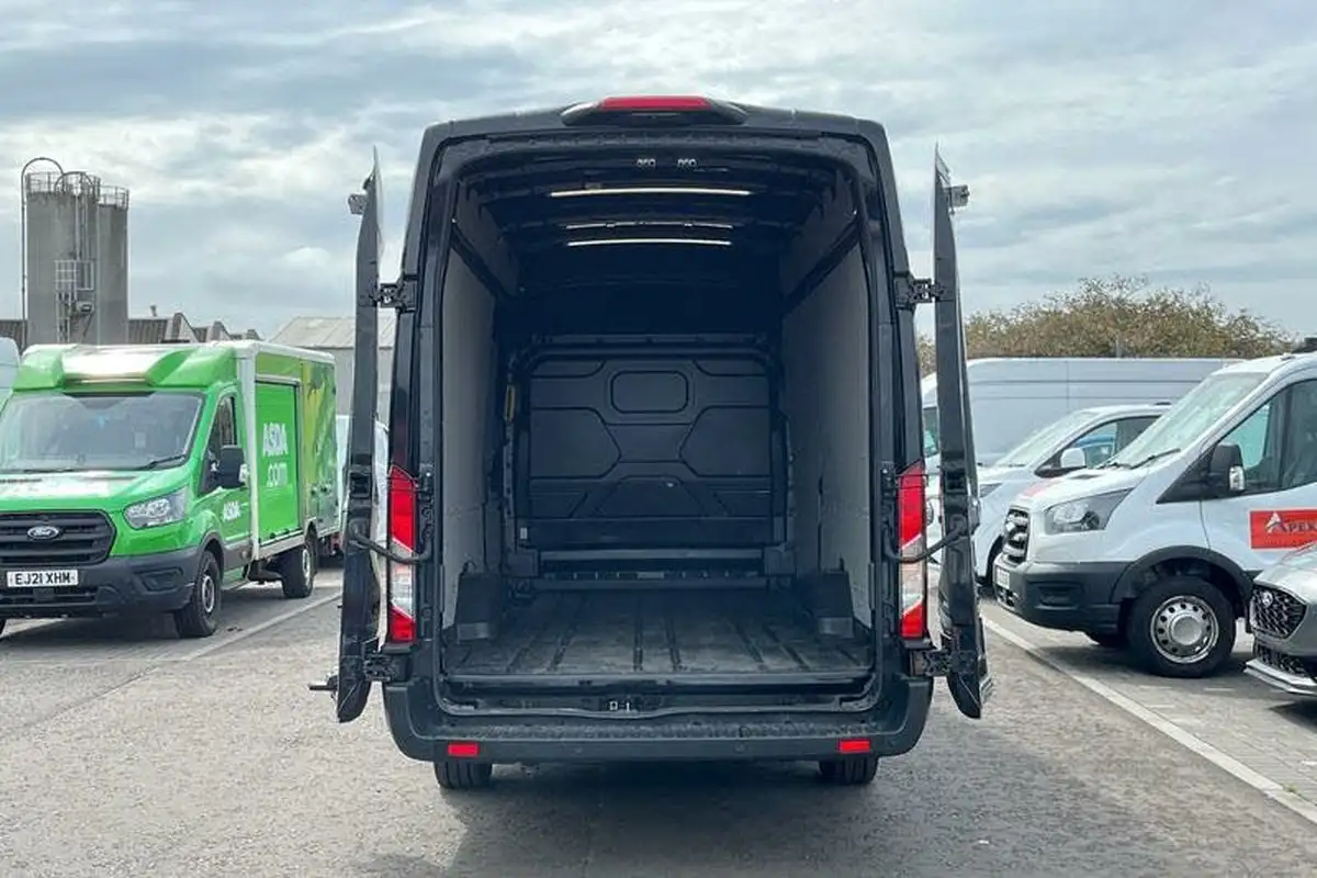 2024-ford-transit-20tdci-350-l4h3-leader-170pseu6d-panel-van-big-5