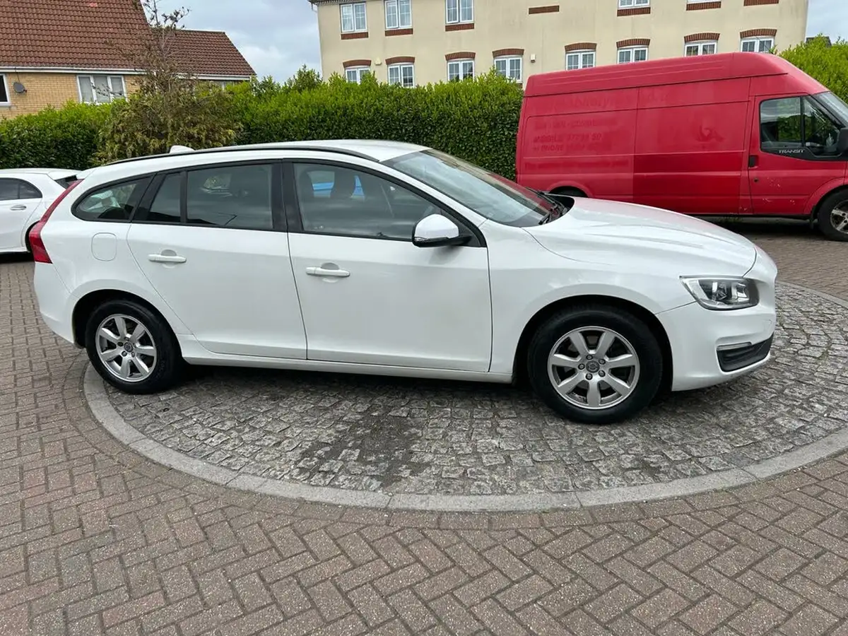 2014-volvo-v60-16td-d2-business-edition-powershift-big-40