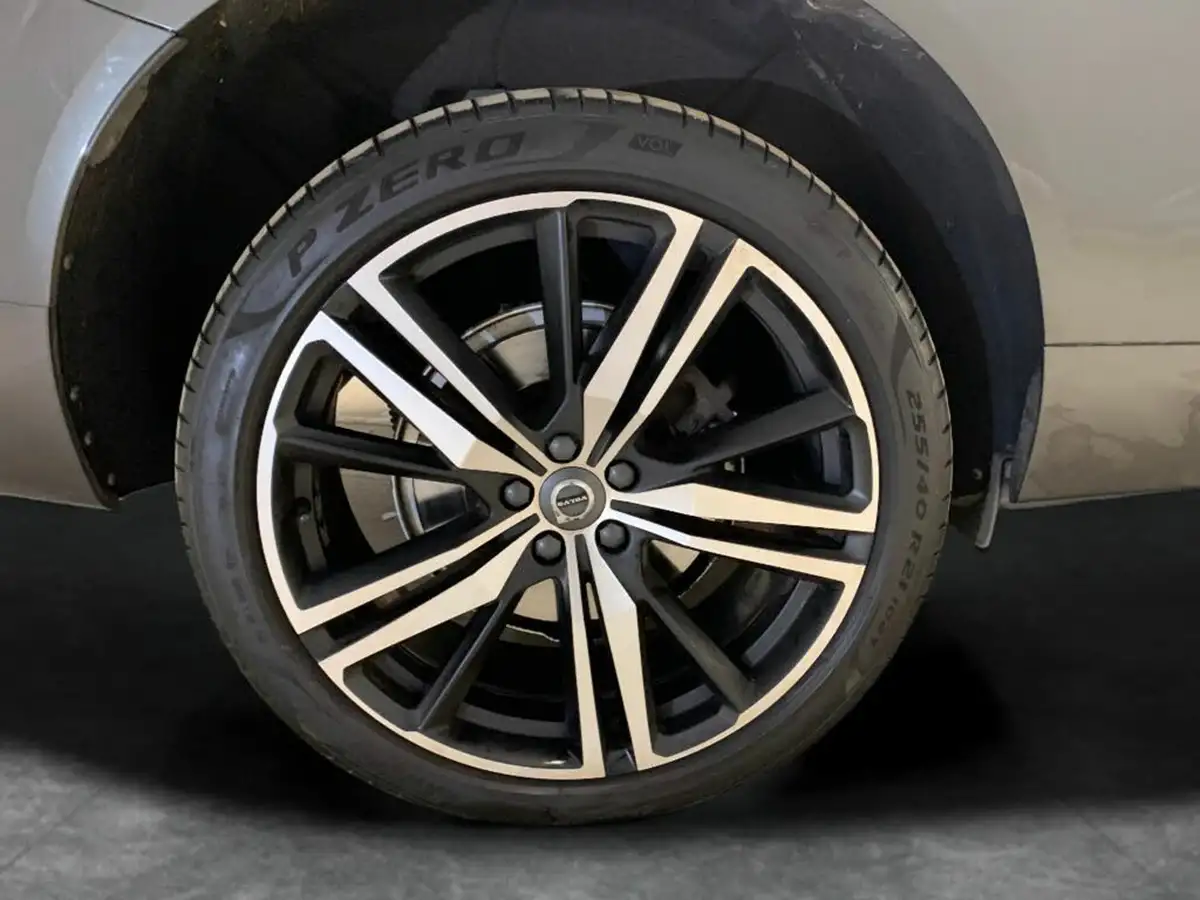 2020-volvo-xc60-20-t8-r-design-pro-big-37