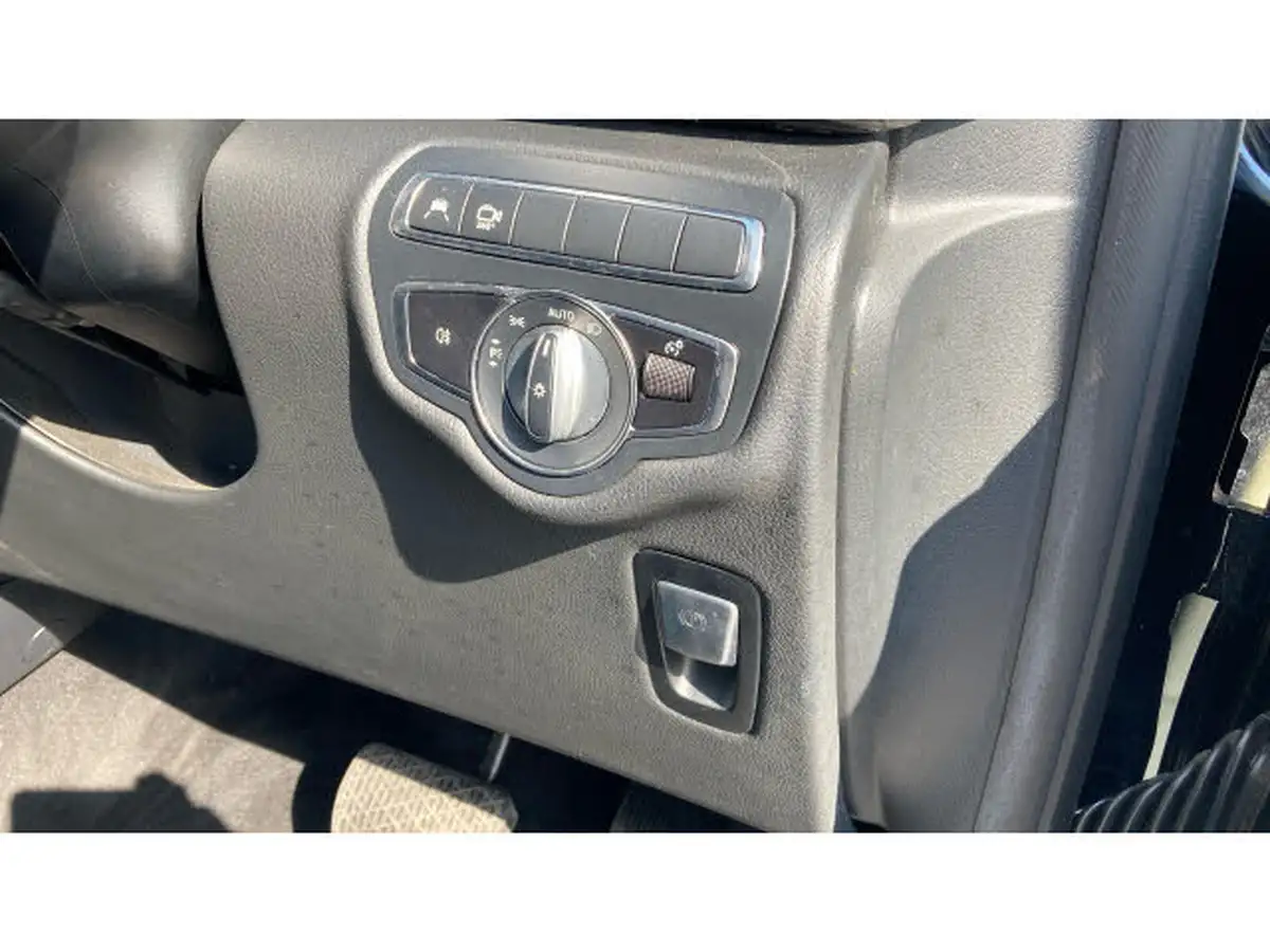 2021-mercedes-benz-eqv-e-eqv-300-sport-premium-big-32