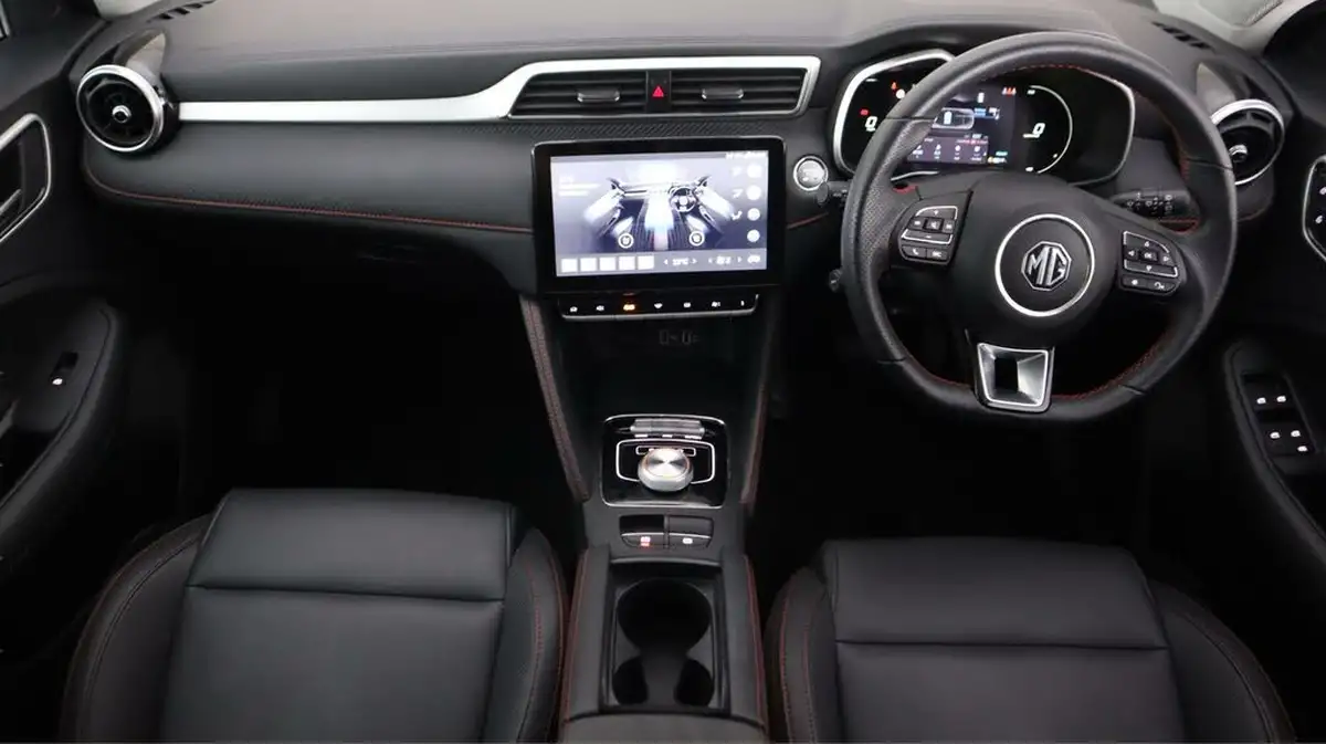 2023-mg-zs-suv-e-trophy-connect-ev-176ps-big-13
