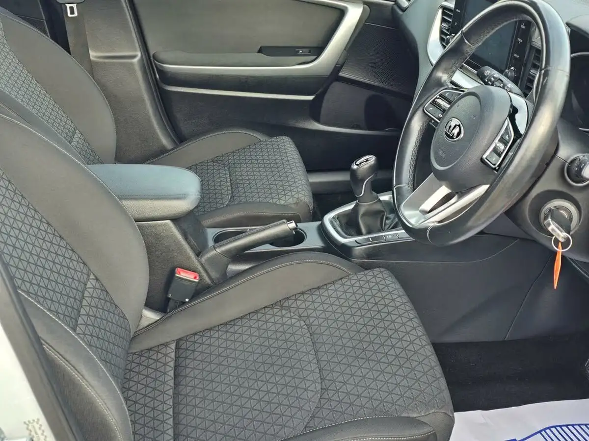 2020-kia-xceed-10-t-gdi-2-big-3