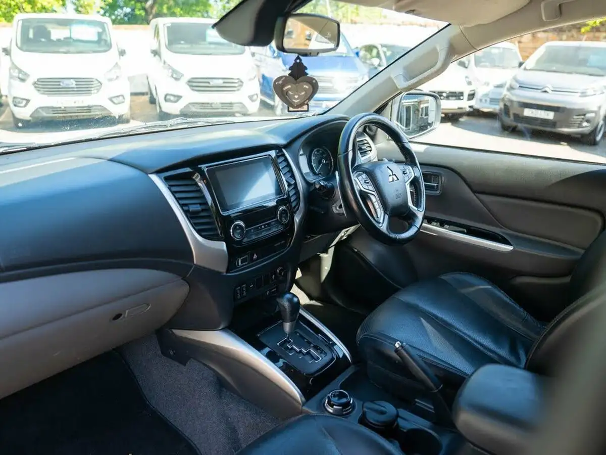 2019-mitsubishi-l200-24di-d-challenger-auto-big-5
