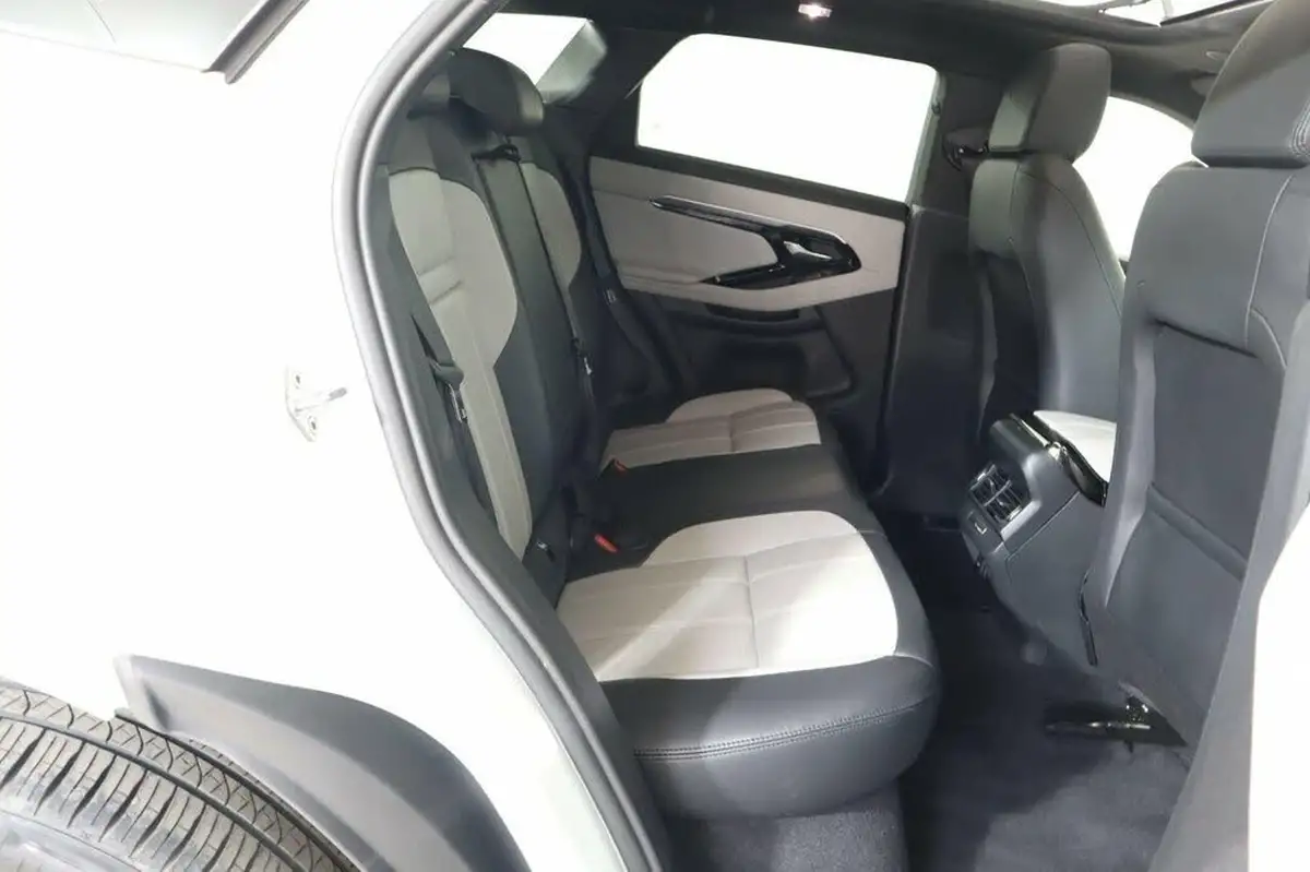 2022-land-rover-range-rover-evoque-20-d200-r-dynamic-se-big-16