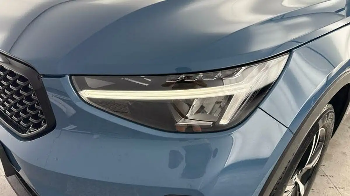 2022-volvo-xc40-20-b4-plus-awd-big-36