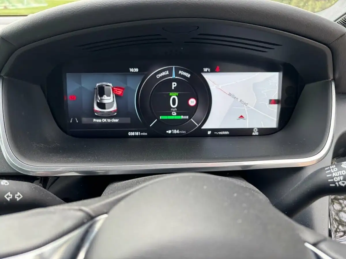 2021-jaguar-i-pace-ev400-se-big-11