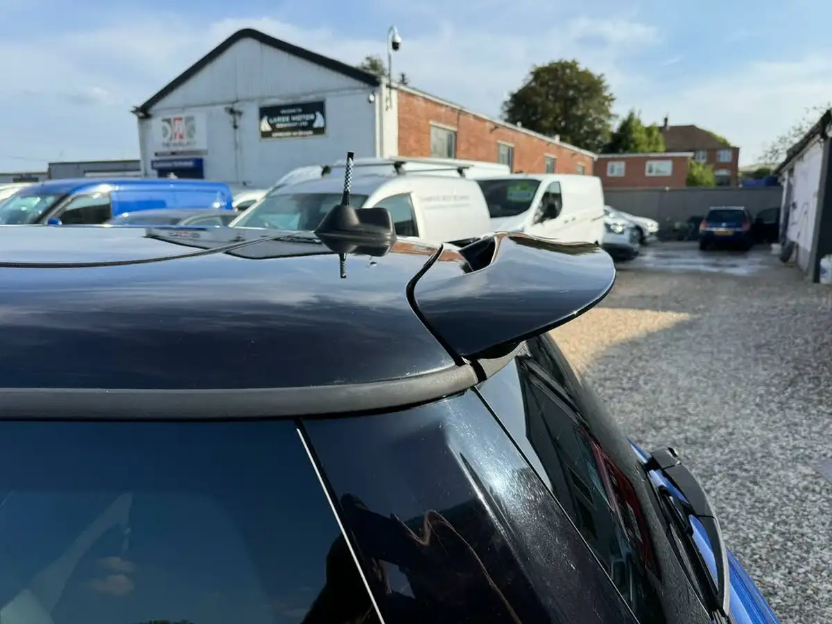 2011-mini-cooper-16-cooper-s-hatchback-3d-auto-big-64