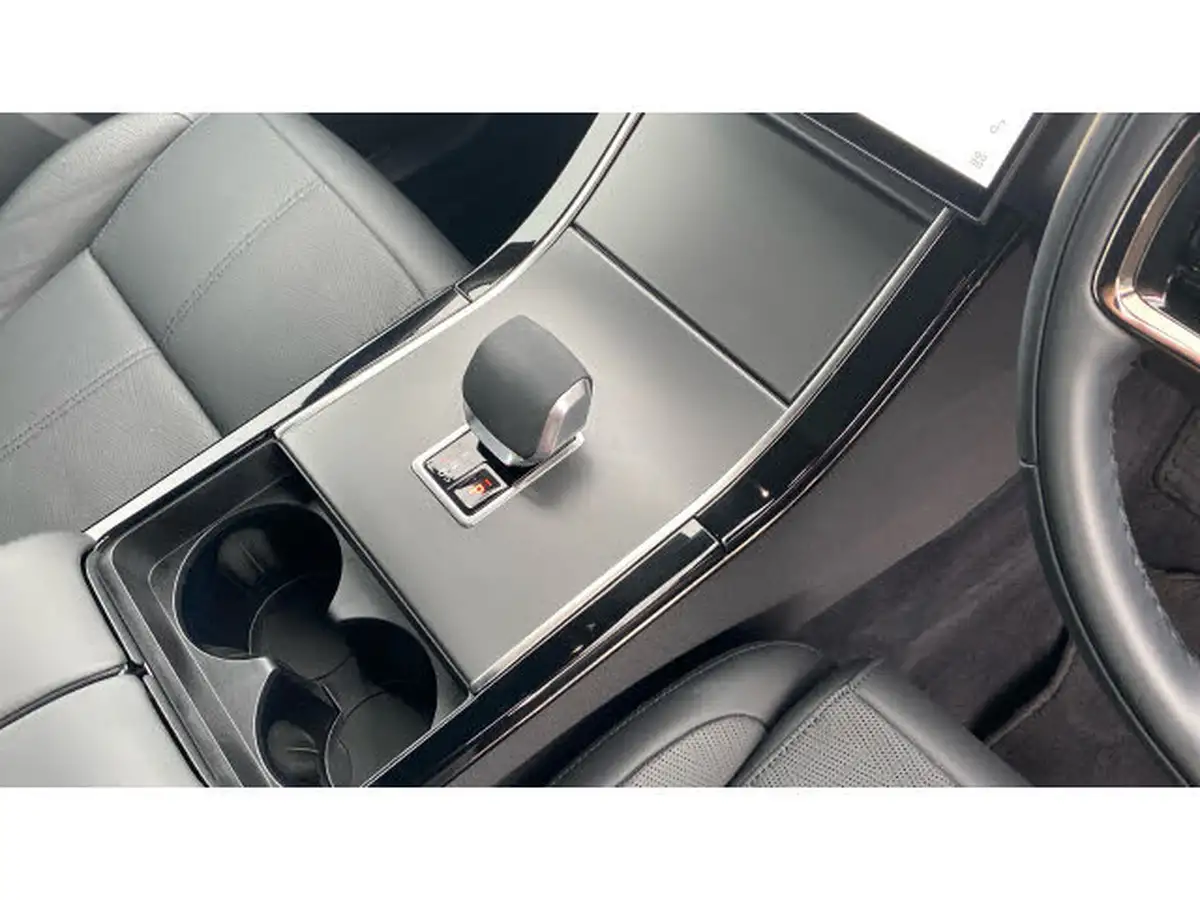 2024-land-rover-range-rover-velar-20-d200-dynamic-hse-big-12