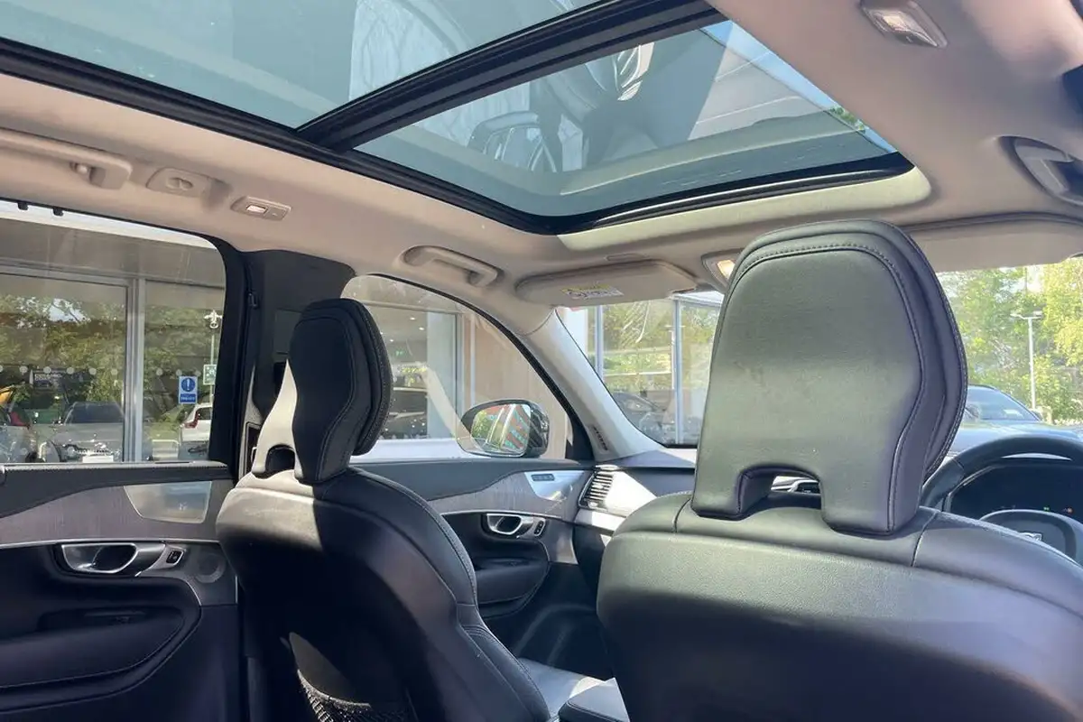 2023-volvo-xc90-20-t8-ultimate-dark-big-24