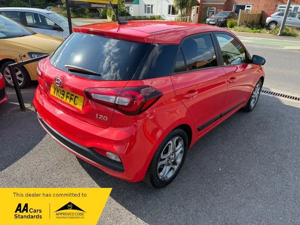 2019-hyundai-i20-10-t-gdi-premium-nav-isg-hatchback-5d-big-2