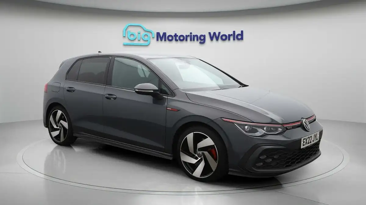 2022-volkswagen-golf-20-tsi-gti-dsg-big-1