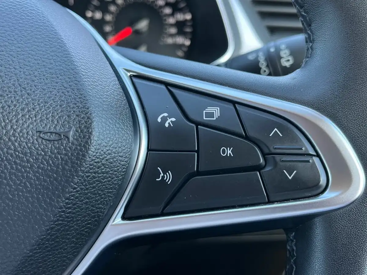 2022-renault-captur-13-tce-iconic-edition-big-24
