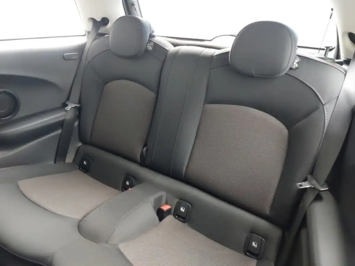 2021-mini-cooper-15-cooper-classic-hatchback-3d-auto-big-11