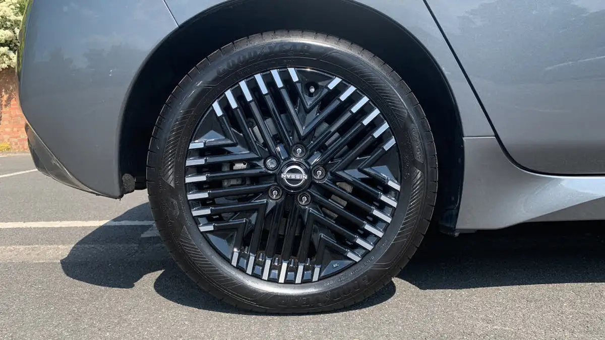 2022-nissan-leaf-e-n-connecta-39kwh-big-14