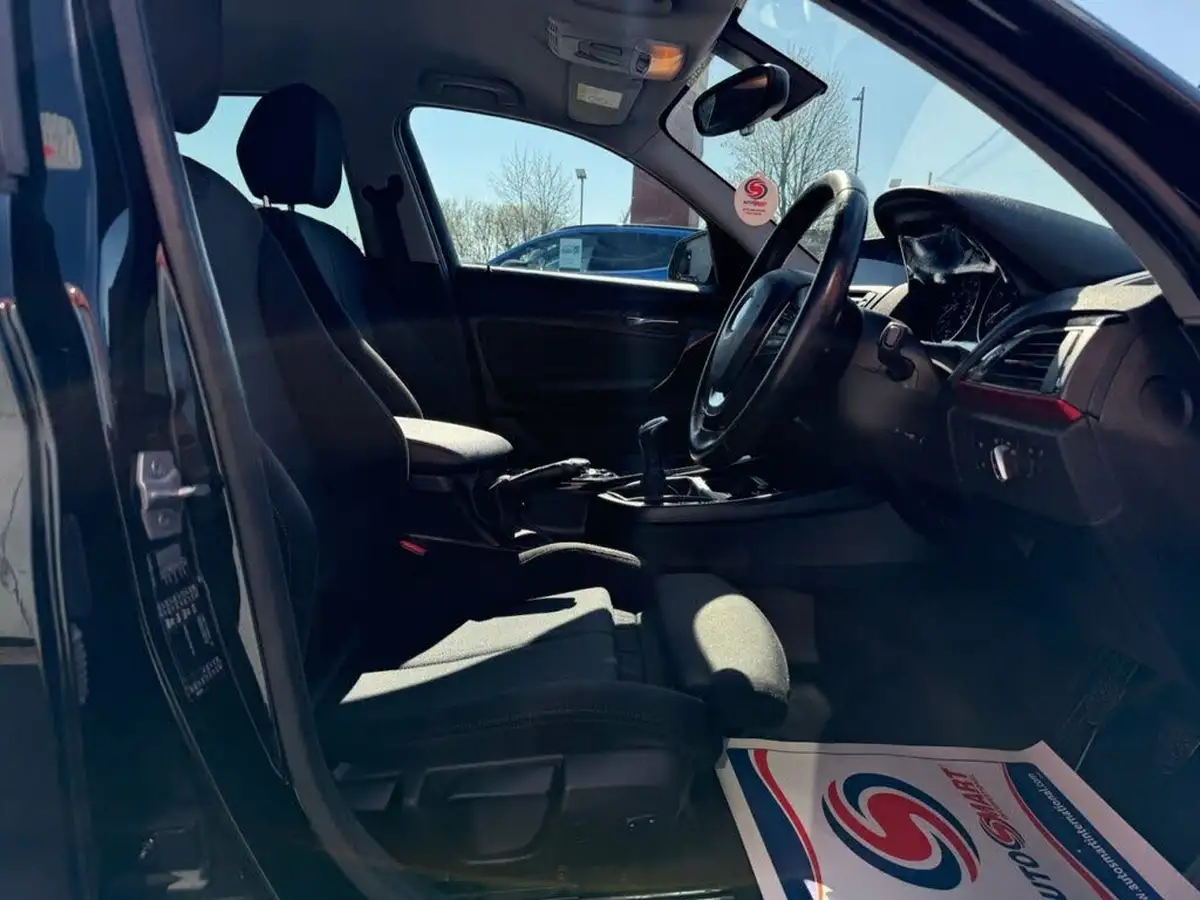 2017-bmw-1-series-20td-118d-sport-5d-big-53