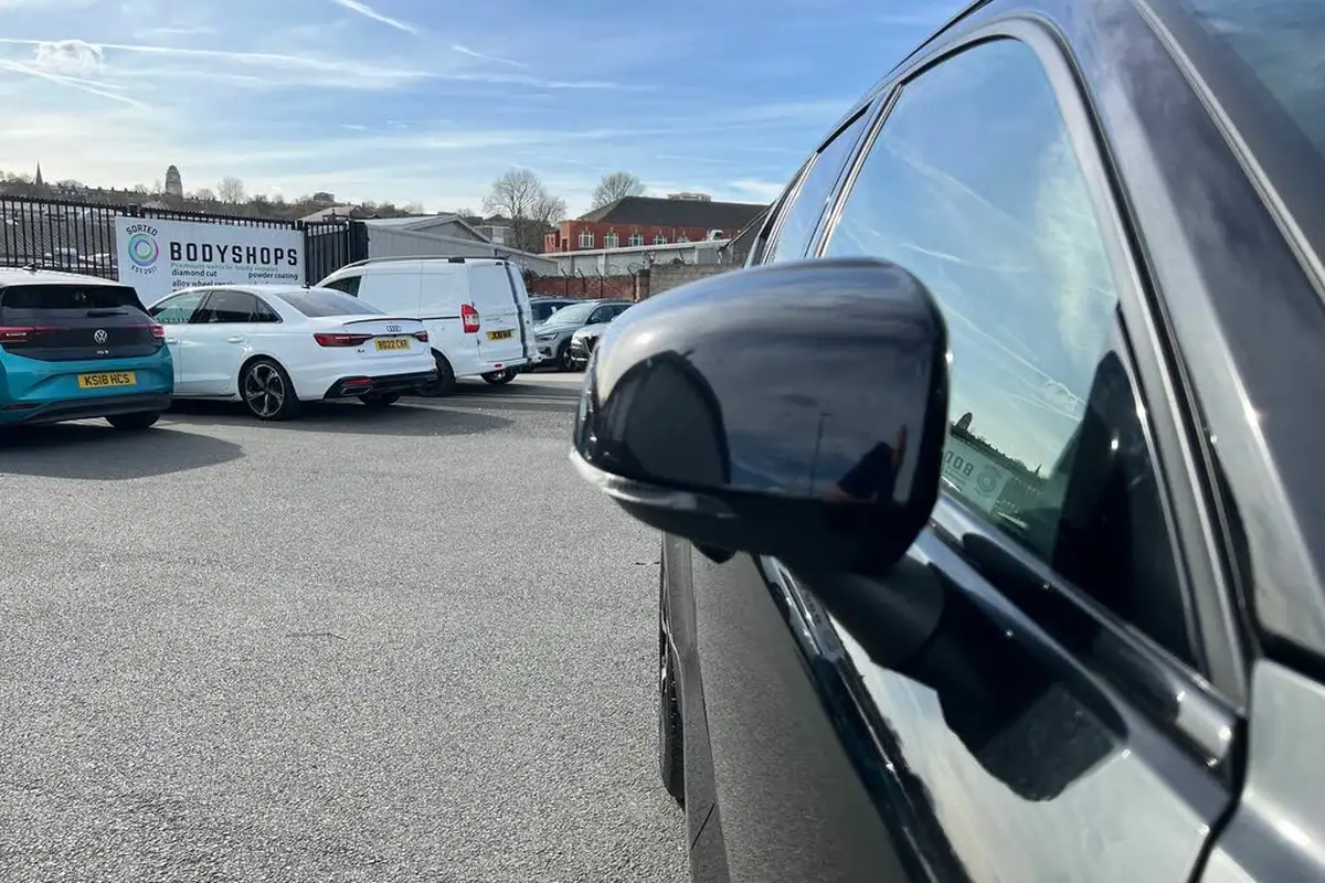 2021-volvo-xc40-e-twin-recharge-plus-big-18