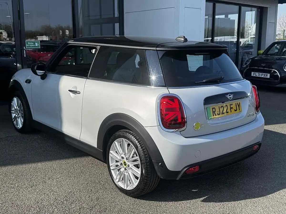 2022-mini-cooper-e-cooper-s-2-big-22