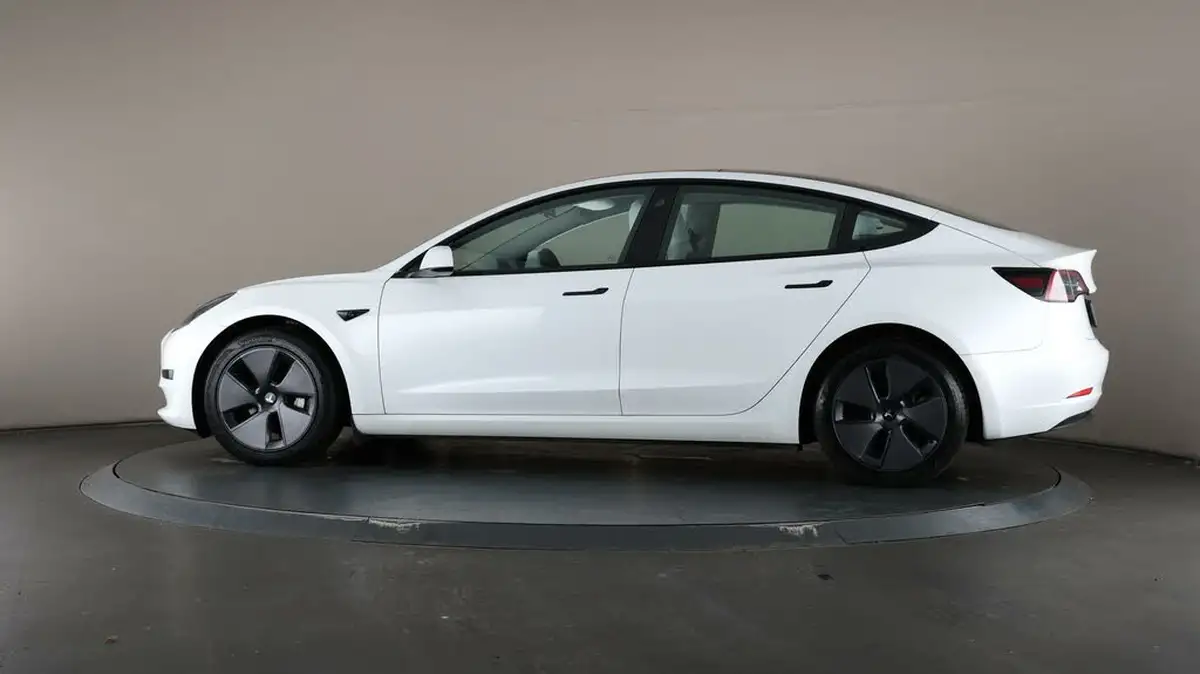 2021-tesla-model-3-e-standard-plus-big-34