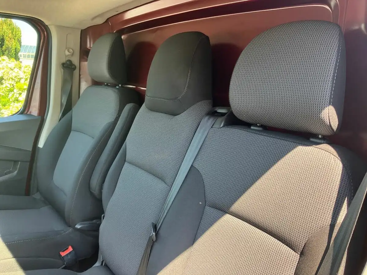 2022-renault-trafic-20dci-sl28-130-business-big-33